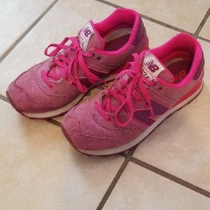 New Balance 574 pink sneakers running shoes